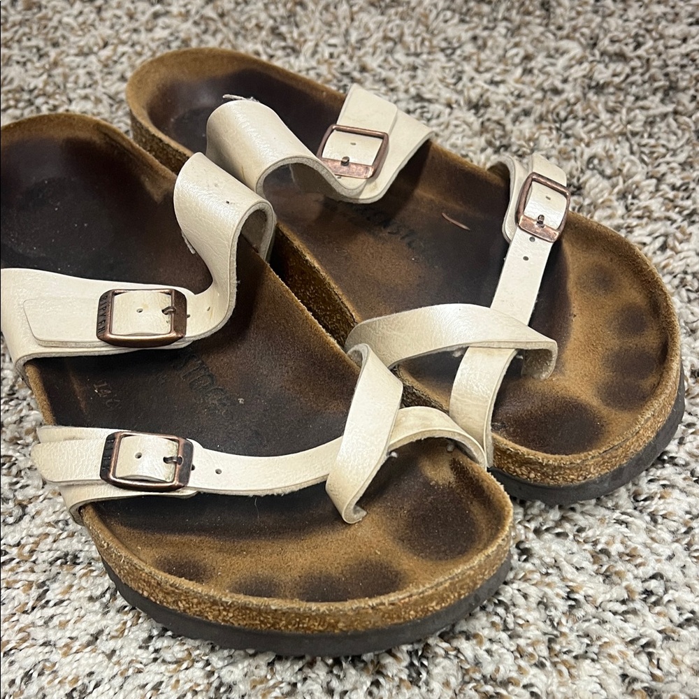 Birkenstock Tan Cross-Strap Sandals - Picture 3 of 4